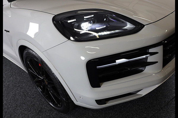 Porsche Cayenne Coupé 3.0 S E-Hybrid / 519 Pk / Head Up / 360 Camera / Acc / SportDesign / Luchtvering / Sport Chrono / Pano / 21