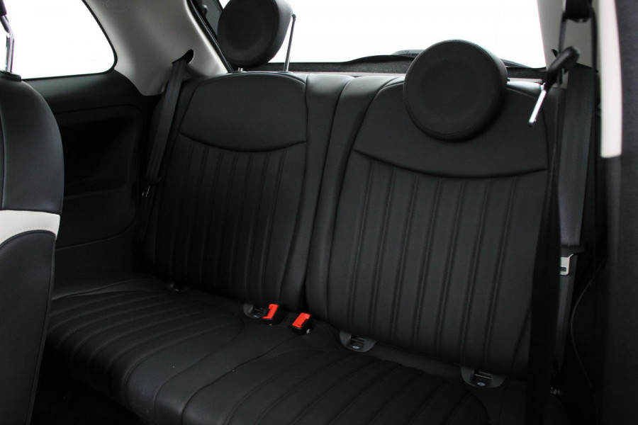 Fiat 500 1.2 Lounge Automaat | Navigatie | Lederen bekleding | Climate Control | Cruise Control | Parkeer Sensoren | Lichtmetalen velgen