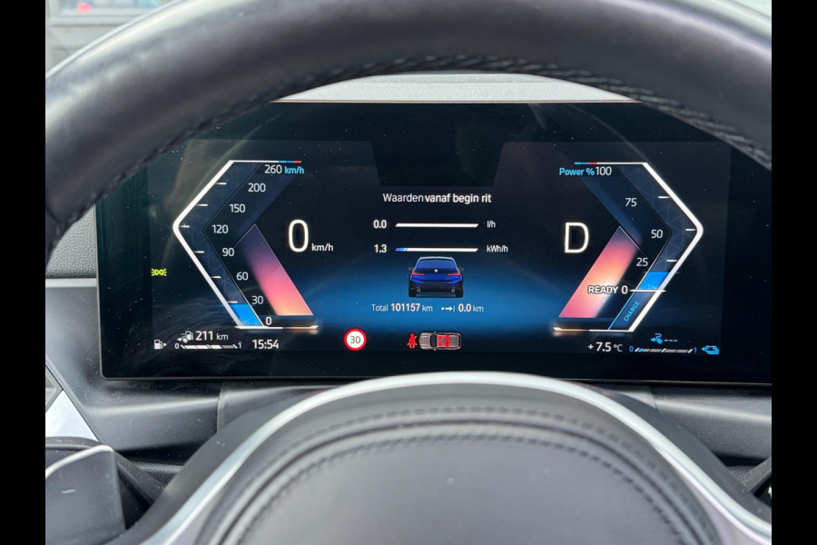 BMW 3 Serie 330E High Executive M-Sport | Btw | PANO | CurvedDisplay | Laser | 292PK | Shadowline | Facelift | HarmanKardon