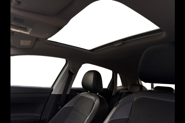 Volkswagen Polo 1.0 TSI Life Led IQ-Light Pano 110PK Keyless Virtual Matrix Pdc Sfeerverlichting Camera