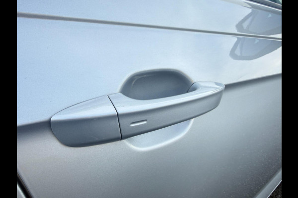 Volkswagen Polo 1.0 TSI Life Led IQ-Light Pano 110PK Keyless Virtual Matrix Pdc Sfeerverlichting Camera