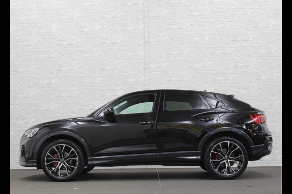 Audi Q3 Sportback 35 TFSI S-Line Sportpack | Sfeerverlichting | Keyless-Entry | Full-LED | Black-Optic | Audi-Sound | Carplay | Virtual-Cockpit | Climate-Control | Draadloos Laden | Dodehoek | Lane Assist | Autom. Achterklep | Bovag garantie.
