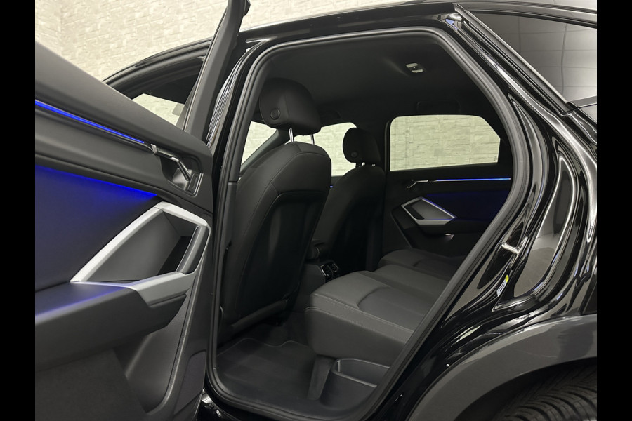 Audi Q3 Sportback 35 TFSI S-Line Sportpack | Sfeerverlichting | Keyless-Entry | Full-LED | Black-Optic | Audi-Sound | Carplay | Virtual-Cockpit | Climate-Control | Draadloos Laden | Dodehoek | Lane Assist | Autom. Achterklep | Bovag garantie.