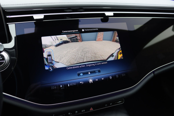 Mercedes-Benz E-Klasse Estate 300 e AMG Line | Hyperscreen | Distronic | Zonweringspakket | Trekhaak | High Perf. LED | Camera | Nightpakket | Zitcomfortpakket |