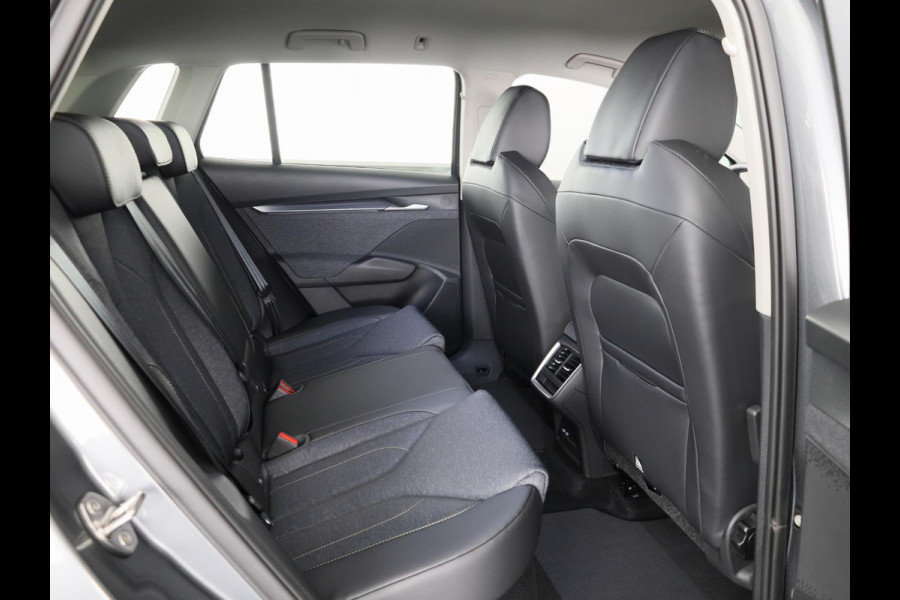 Škoda Elroq 60 Business Edition - Tour 204pk | 20 inch | Stoelverwarming | Adaptive Cruise Control | Blind Spot