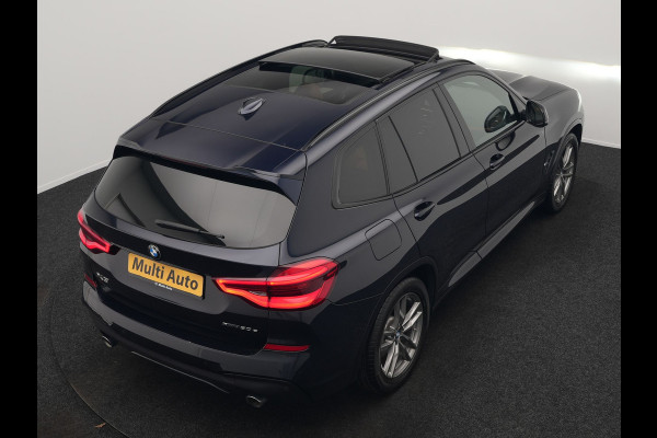 BMW X3 xDrive30e M Sport Plug In Hybrid 292pk Dealer O.H. PHEV | Panodak | Sfeerverlichting | Lederen Sportstoelen Memory & Verwarmd | Stuur Verwarmd | Apple Carplay | Keyless | Cruise Control | Navigatie | DAB | 19"L.M |