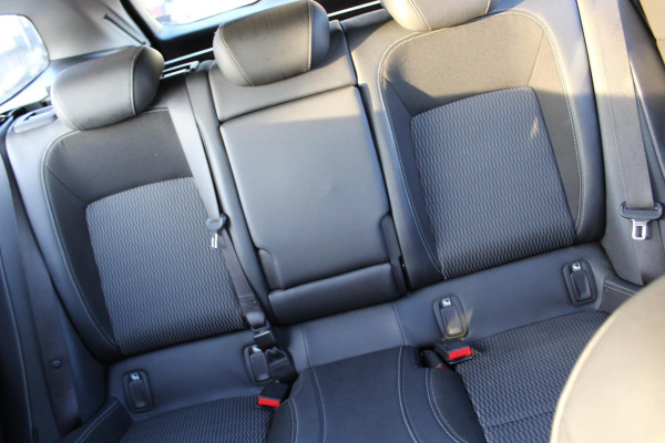 Opel Insignia Sports Tourer 1.5 Turbo Business Executive automaat APPLE CAR PLAY CAMERA KEYLESS