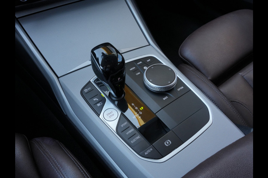 BMW 3 Serie Touring 320e Business Edition Plus | Laserlicht | Keyless | Stoelverwarming | Android/Apple Carplay