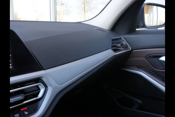 BMW 3 Serie Touring 320e Business Edition Plus | Laserlicht | Keyless | Stoelverwarming | Android/Apple Carplay