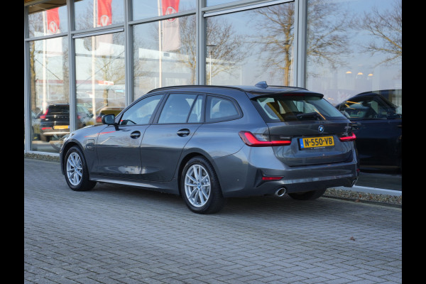 BMW 3 Serie Touring 320e Business Edition Plus | Laserlicht | Keyless | Stoelverwarming | Android/Apple Carplay