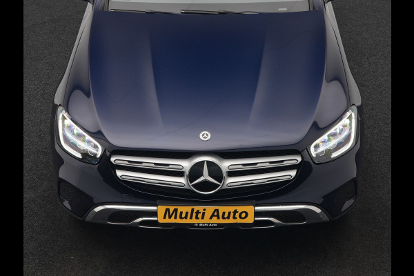 Mercedes-Benz GLC 300e 4MATIC Premium Plug In Hybrid 320pk Dealer O.H. PHEV | Trekhaak Af Fabriek | Panodak | Adaptive Cruise | Camera | Sfeerverlichting | Apple Carplay | Blis | Navigatie | DAB | 19"L.M |