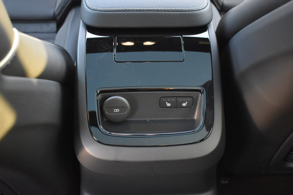Volvo V60 T6 350PK Plug-in hybrid AWD Plus Dark | Panodak | ACC | H&K | HUD | Blis | Contour stoelen