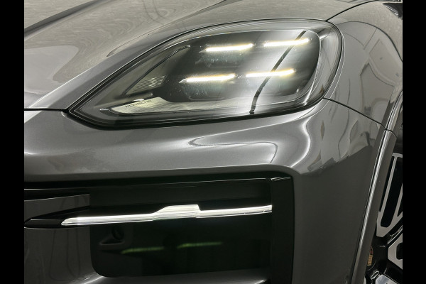 Porsche Cayenne 3.0 470pk | 360 Camera | ACC | Sport-Design | Panorama | Soft-Close | Nachtzicht | Stoelventilatie | BOSE | Sport-Chrono | Luchtvering | Trekhaak | Stoelverwarming V+A  | Sport-Uitlaat | Matrix-LED | 22'' | Keyless-Entry | Stuurverwarming | Comfortstoelen | Memory | Carplay |