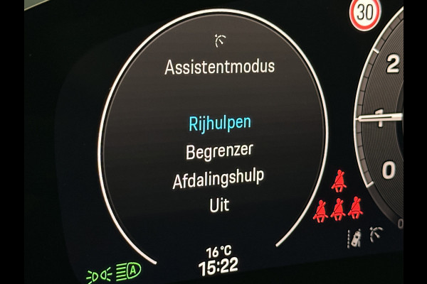 Porsche Cayenne 3.0 470pk | 360 Camera | ACC | Sport-Design | Panorama | Soft-Close | Nachtzicht | Stoelventilatie | BOSE | Sport-Chrono | Luchtvering | Trekhaak | Stoelverwarming V+A  | Sport-Uitlaat | Matrix-LED | 22'' | Keyless-Entry | Stuurverwarming | Comfortstoelen | Memory | Carplay |