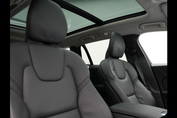 Volvo V60 T6 Recharge AWD LONG RANGE Plus Dark PHEV 350pk Dealer O.H. | Panodak | Adaptive Cruise | 360 Camera | Head Up | Harman&Kardon | Lederen Sportstoelen Memory & Verwarmd | Google Assistent | Stuur Verwarmd | Apple Carplay | Keyless | Blis | Plug In Hybr