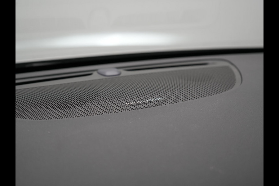 Volvo V60 T6 Recharge AWD LONG RANGE Plus Dark PHEV 350pk Dealer O.H. | Panodak | Adaptive Cruise | 360 Camera | Head Up | Harman&Kardon | Lederen Sportstoelen Memory & Verwarmd | Google Assistent | Stuur Verwarmd | Apple Carplay | Keyless | Blis | Plug In Hybr