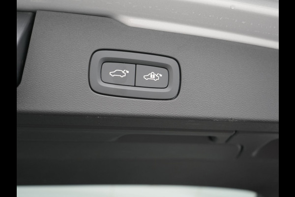 Volvo V60 T6 Recharge AWD LONG RANGE Plus Dark PHEV 350pk Dealer O.H. | Panodak | Adaptive Cruise | 360 Camera | Head Up | Harman&Kardon | Lederen Sportstoelen Memory & Verwarmd | Google Assistent | Stuur Verwarmd | Apple Carplay | Keyless | Blis | Plug In Hybr