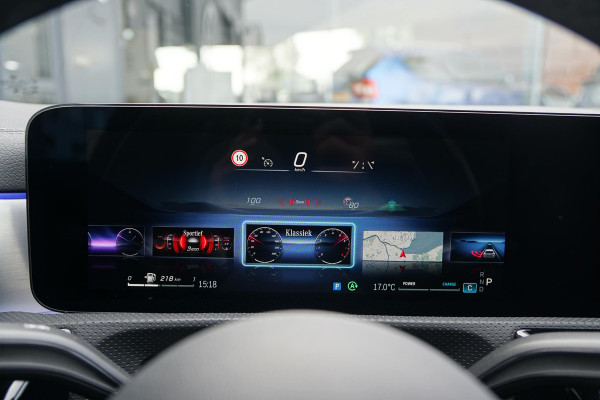 Mercedes-Benz CLA-Klasse Shooting Brake 180 AMG Line *FACELIFT * + 360° / HEAD-UP / BURMESTER / MEMORY