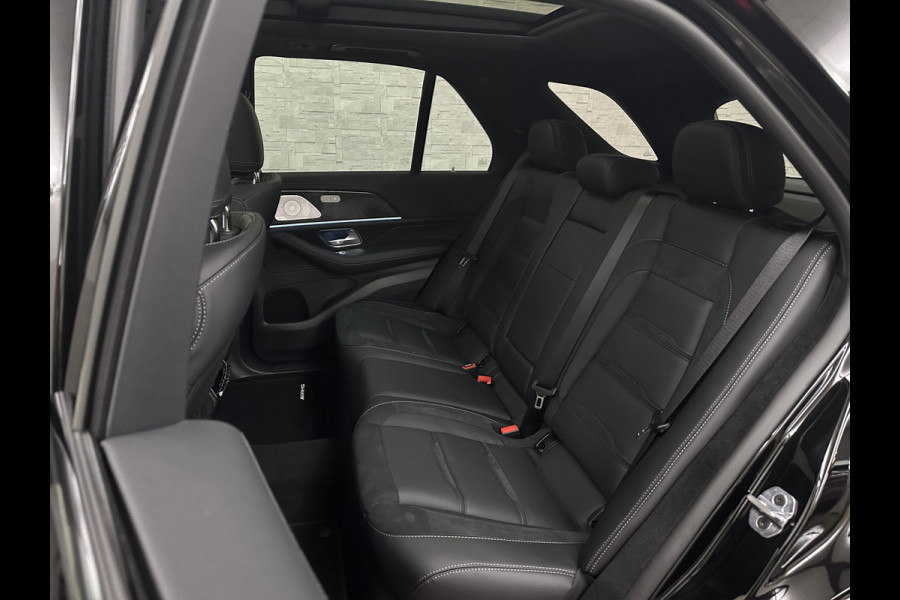 Mercedes-Benz GLE AMG 53 Hybrid 4MATIC+ | Nieuw! | Panorama | Massage | Soft-Close | ACC | 360 Camera | Stoelventilatie | Head-Up | Burmester | Trekhaak | Carbon | Stoelverwarming V+A | 4-Zone Clima | AMG Drive-Unit | ISO & Warmtewerend Glas | 22 Inch | Keyless-Go | Night-Pakket | Memory | Luchtvering | Parfumering | Carplay | Stuurverwarming | Rij assistent pakket + | Bekerhouder Clima | Draadloos Laden |