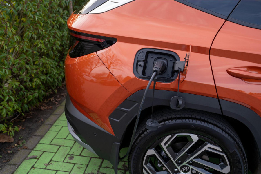 Hyundai Tucson 1.6 T-GDI PHEV Premium|Prijs rijklaar incl 12 mnd garantie|Trekhaak HUD LMV 19"