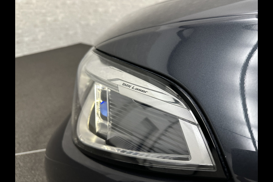 BMW X5 45e M-Stoelen | M-Performance | 360 Camera | ACC | Indiv. Leder | Harman-Kardon | Laser-LED | Keyless-Entry | Stoelventilatie | Head-Up | Memory | 21'' | Sfeerverlichting | Trekhaak | Luchtvering | Rij-Assistent Pro | Carplay | Black-Optic | Draadloos Laden.