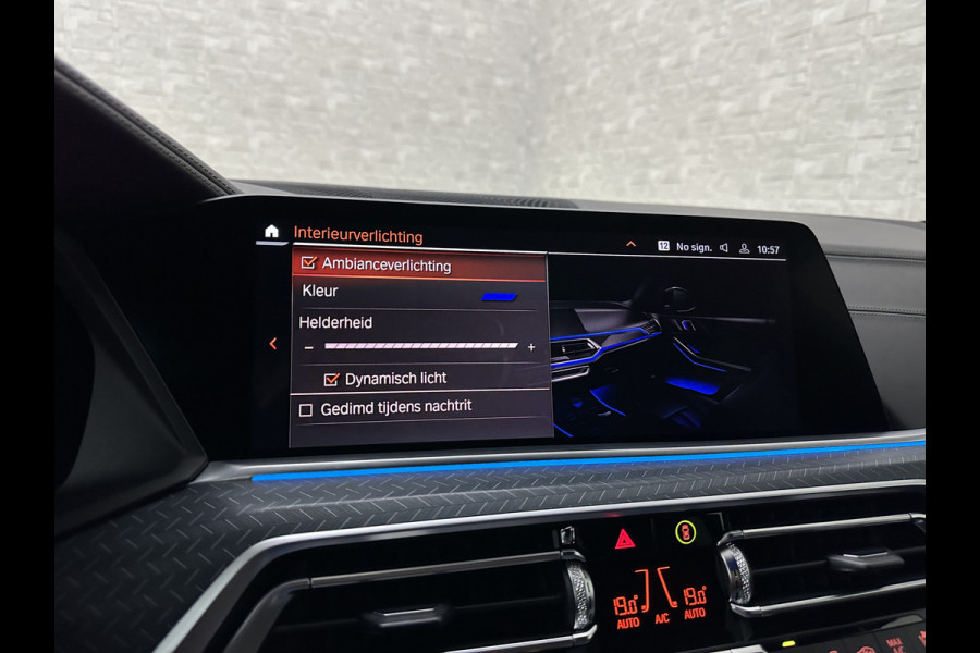 BMW X5 45e M-Stoelen | M-Performance | 360 Camera | ACC | Indiv. Leder | Harman-Kardon | Laser-LED | Keyless-Entry | Stoelventilatie | Head-Up | Memory | 21'' | Sfeerverlichting | Trekhaak | Luchtvering | Rij-Assistent Pro | Carplay | Black-Optic | Draadloos Laden.