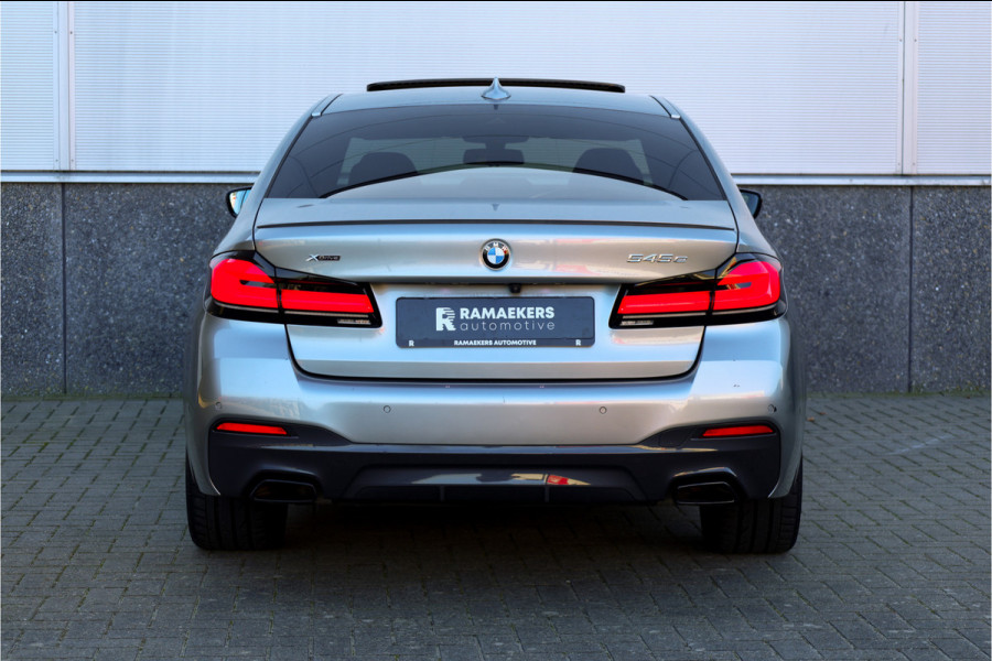 BMW 5 Serie 545e xDrive Individual Soft Close / M-zetels / Leder dashboard /