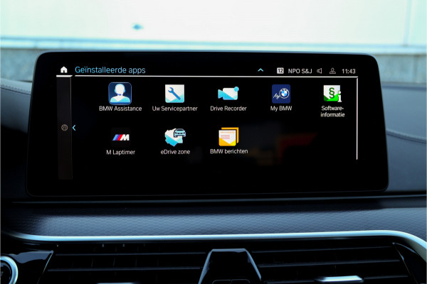 BMW 5 Serie 545e xDrive Individual Soft Close / M-zetels / Leder dashboard /