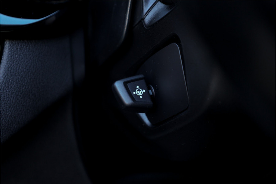 BMW 5 Serie 545e xDrive Individual Soft Close / M-zetels / Leder dashboard /