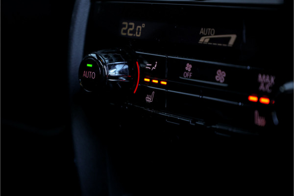BMW 5 Serie 545e xDrive Individual Soft Close / M-zetels / Leder dashboard /
