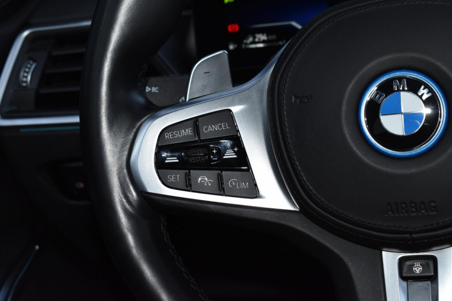 BMW 3 Serie Touring 330e 292PK Aut. M-Sport | LED | Navi | Trekhaak | Camera | Incl. garantie