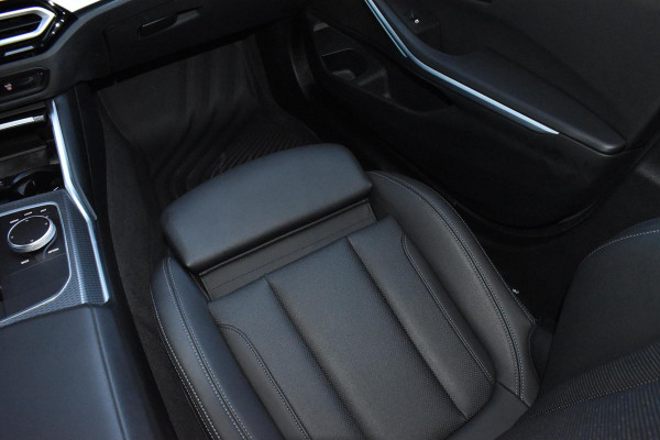 BMW 3 Serie Touring 330e 292PK Aut. M-Sport | LED | Navi | Trekhaak | Camera | Incl. garantie