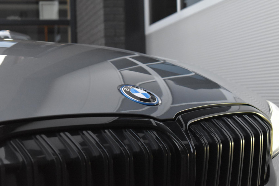 BMW 3 Serie Touring 330e 292PK Aut. M-Sport | LED | Navi | Trekhaak | Camera | Incl. garantie