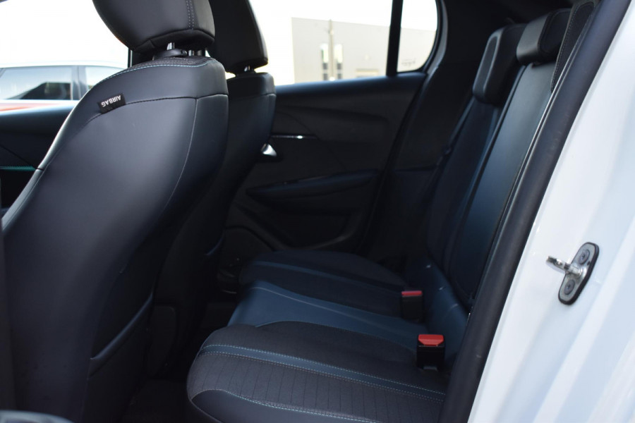 Peugeot 208 1.2 PureTech 100PK Allure Pack | Carplay | Keyless | Stoelverw. | Camera | Incl. garantie