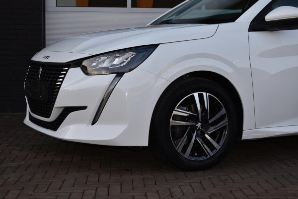 Peugeot 208 1.2 PureTech 100PK Allure Pack | Carplay | Keyless | Stoelverw. | Camera | Incl. garantie