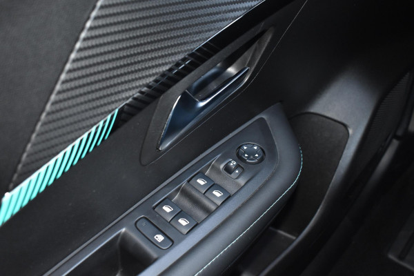 Peugeot 208 1.2 PureTech 100PK Allure Pack | Carplay | Keyless | Stoelverw. | Camera | Incl. garantie