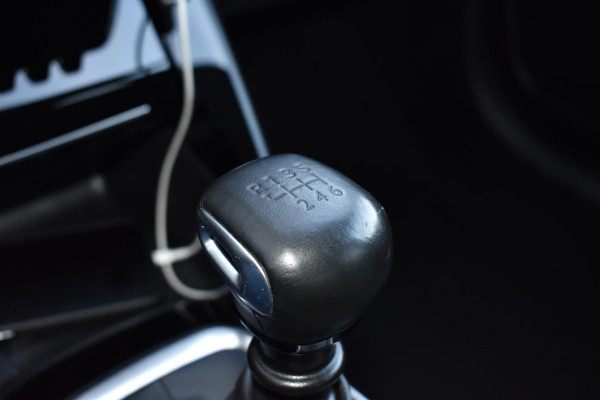 Peugeot 208 1.2 PureTech 100PK Allure Pack | Carplay | Keyless | Stoelverw. | Camera | Incl. garantie