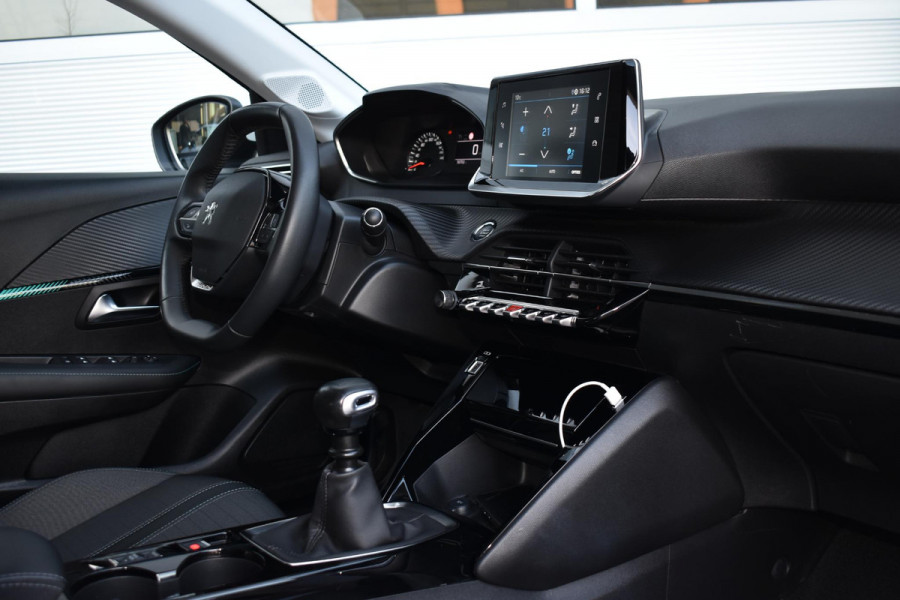 Peugeot 208 1.2 PureTech 100PK Allure Pack | Carplay | Keyless | Stoelverw. | Camera | Incl. garantie