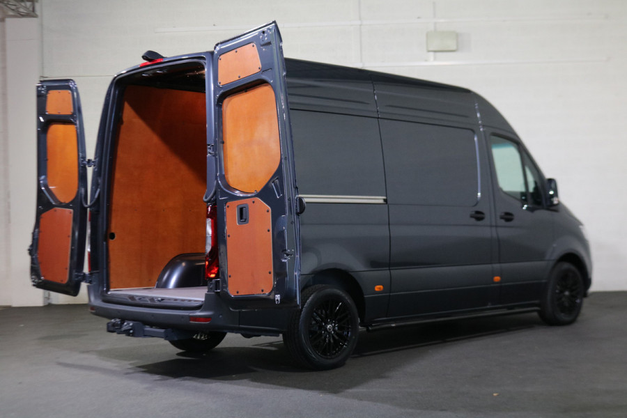 Mercedes-Benz Sprinter 319 CDI L2 H2 Airco Navigatie 3.5T Trekhaak Camera Adap. Cruise