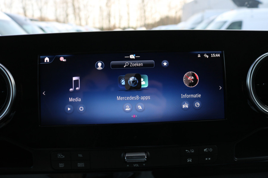 Mercedes-Benz Sprinter 319 CDI L2 H2 Airco Navigatie 3.5T Trekhaak Camera Adap. Cruise