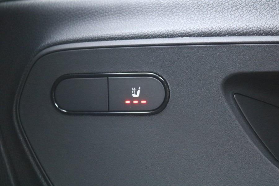 Mercedes-Benz Sprinter 319 CDI L2 H2 Airco Navigatie 3.5T Trekhaak Camera Adap. Cruise