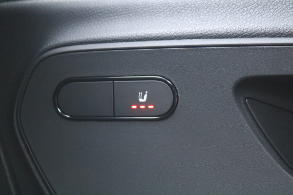 Mercedes-Benz Sprinter 319 CDI L2 H2 Airco Navigatie 3.5T Trekhaak Camera Adap. Cruise