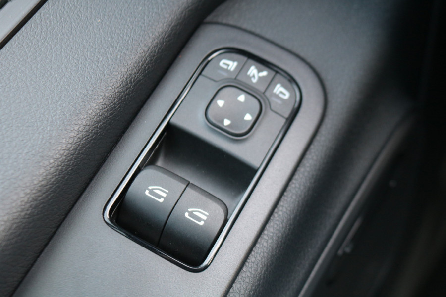 Mercedes-Benz Sprinter 319 CDI L2 H2 Airco Navigatie 3.5T Trekhaak Camera Adap. Cruise