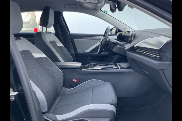 Opel Astra Sports Tourer 1.6 Turbo 260pk Hybrid PHEV Carplay Sensoren voor/achter Dab Adaptieve cruise