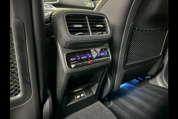 Mercedes-Benz GLE Coupé AMG 53 Full-Option | Carbon | Leder-Exclusief | Massage | Soft-Close | Stoelventilatie | 360 Camera | Panorama | ACC | Treeplanken Verlicht | Stoelverwarming V+A | Head-Up | Burmester | Trekhaak | Luchtvering | AMG Drive-Unit | Alcantara-Carbon Stuur | 4-Zone Clima | Rode Gordels | Berker Clima | 22 inch | Stuurwielverwarming |