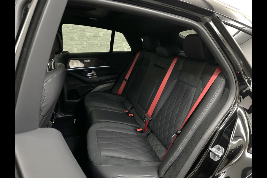 Mercedes-Benz GLE Coupé AMG 53 Full-Option | Carbon | Leder-Exclusief | Massage | Soft-Close | Stoelventilatie | 360 Camera | Panorama | ACC | Treeplanken Verlicht | Stoelverwarming V+A | Head-Up | Burmester | Trekhaak | Luchtvering | AMG Drive-Unit | Alcantara-Carbon Stuur | 4-Zone Clima | Rode Gordels | Berker Clima | 22 inch | Stuurwielverwarming |