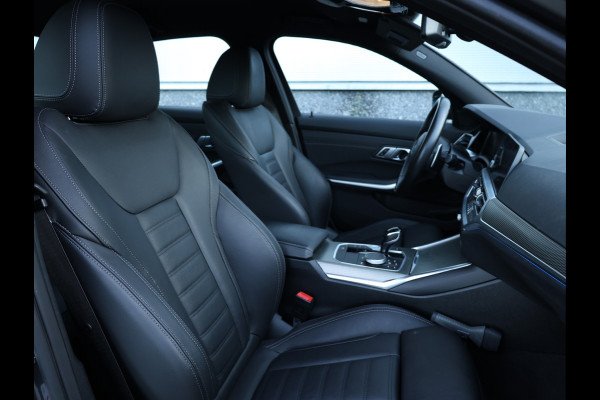 BMW 3-serie 330e M Sport HiFi / 19 inch / M-Sport remmen / Leder /