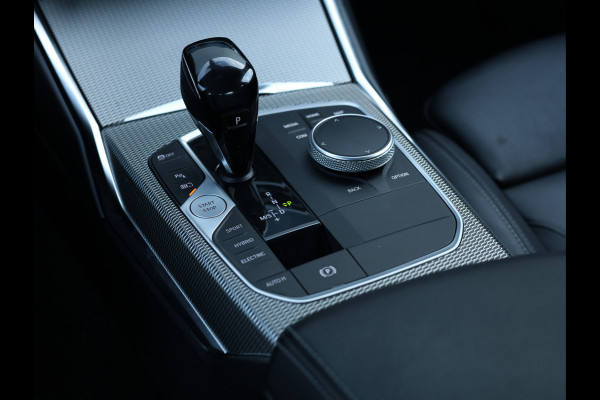 BMW 3-serie 330e M Sport HiFi / 19 inch / M-Sport remmen / Leder /