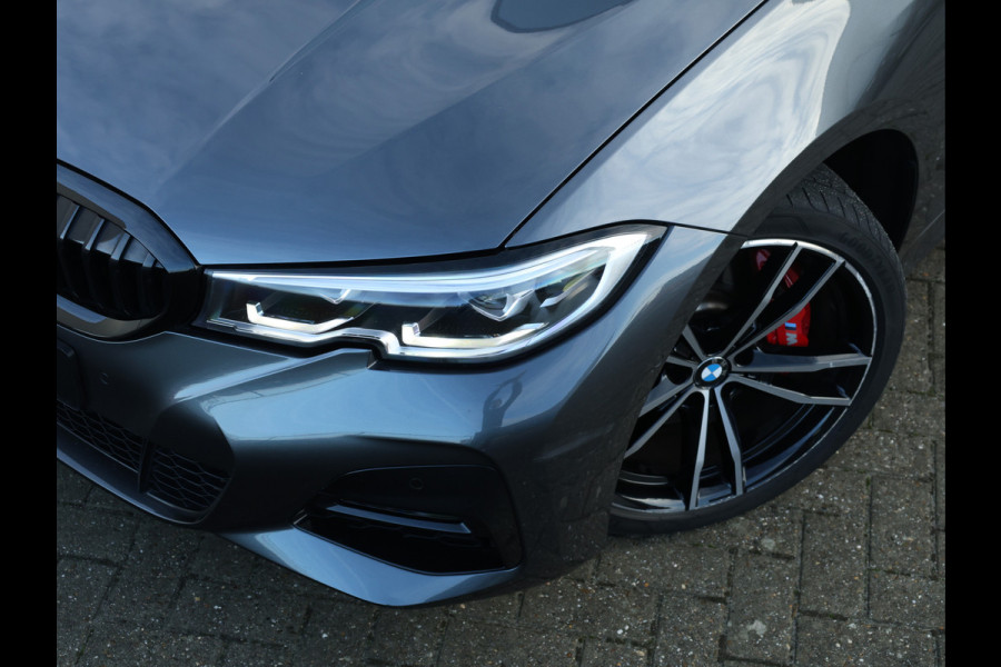 BMW 3-serie 330e M Sport HiFi / 19 inch / M-Sport remmen / Leder /