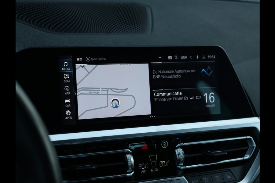 BMW 3-serie 330e M Sport HiFi / 19 inch / M-Sport remmen / Leder /